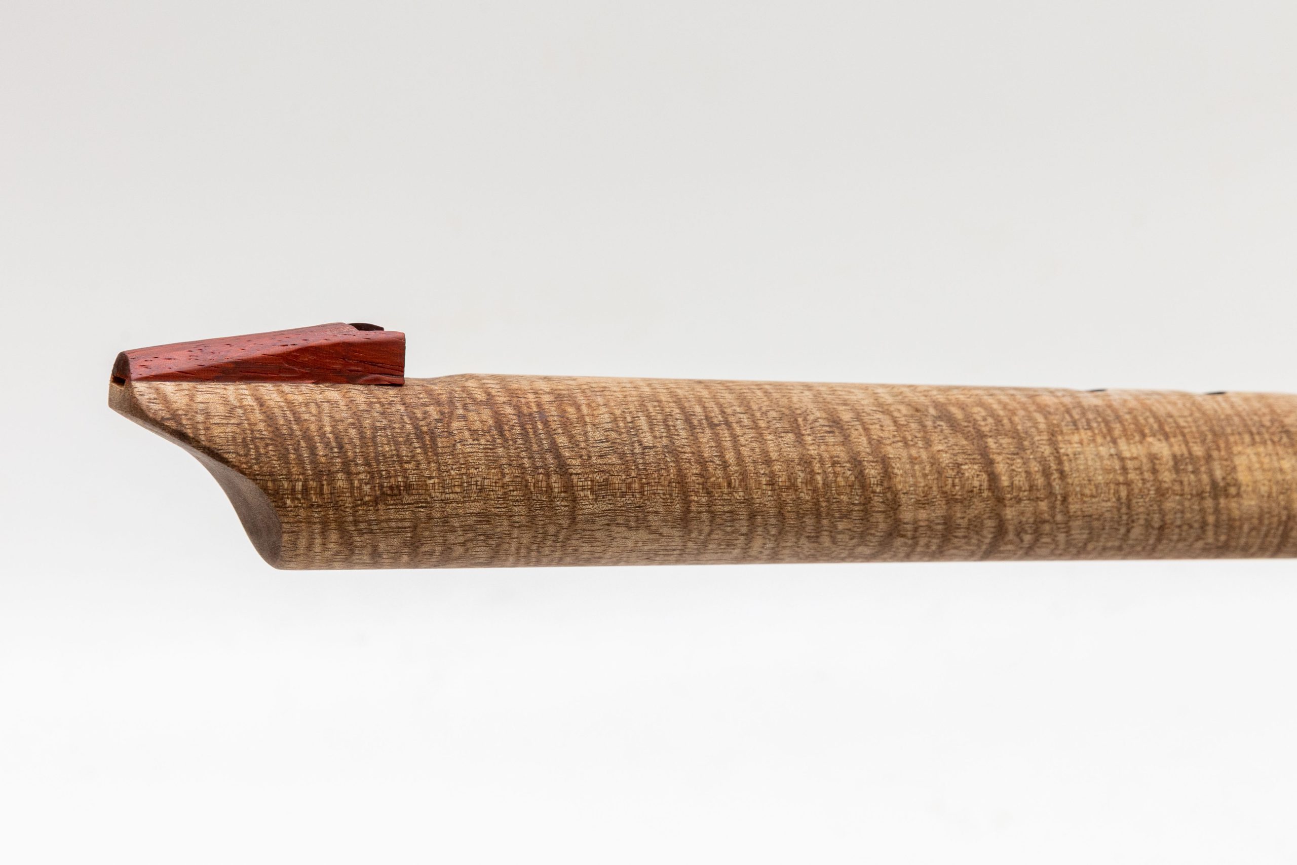 חליל אינדיאני מעץ מנגו תלתלי, סולם D pentatonic minor – תמונה 3