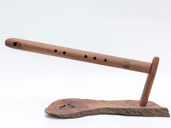 חליל אינדיאני מעץ וולנאט, סולם E pentatonic minor