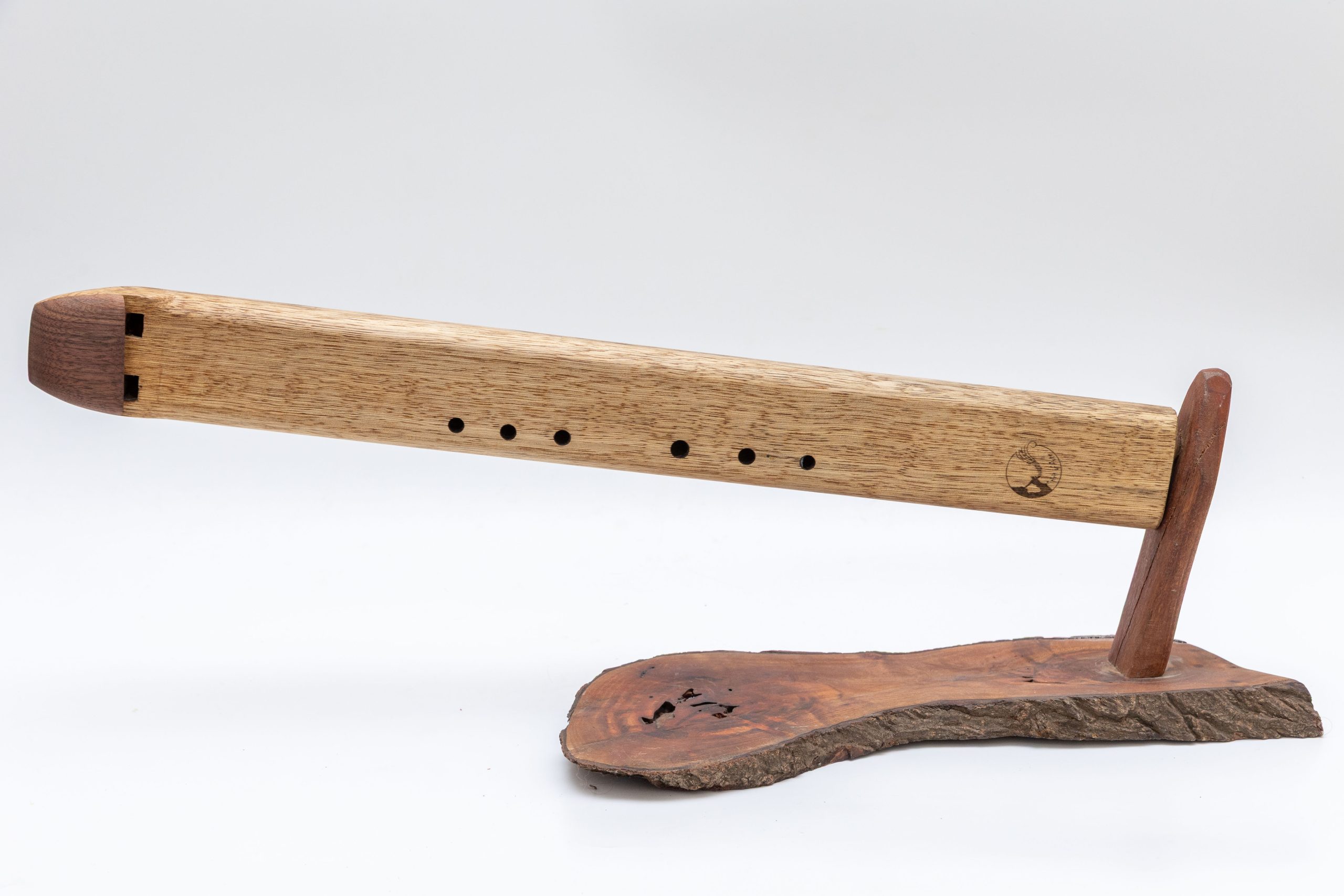 חליל אינדיאני מעץ לימבה, סולם D pentatonic minor